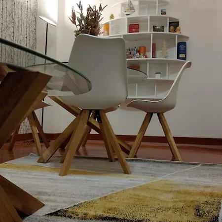 A Ristrutturato Apartment *